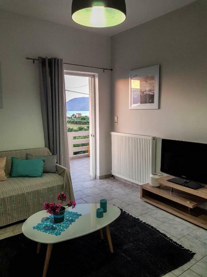 Marianos Apartments كيساموس المظهر الخارجي الصورة